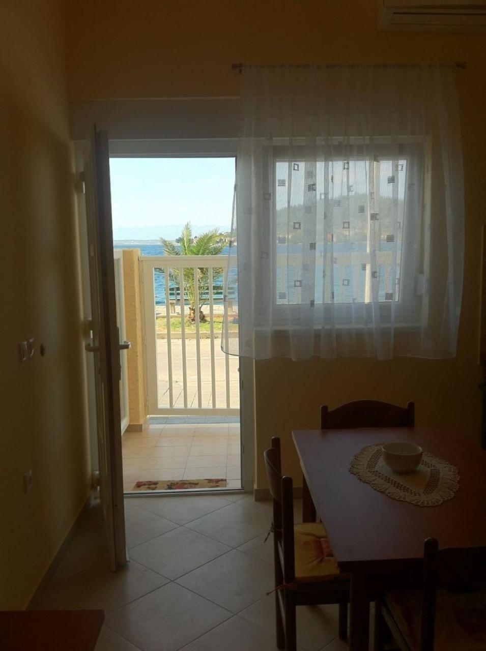 Apartments Kolt - 15M From Sea Kali Bagian luar foto